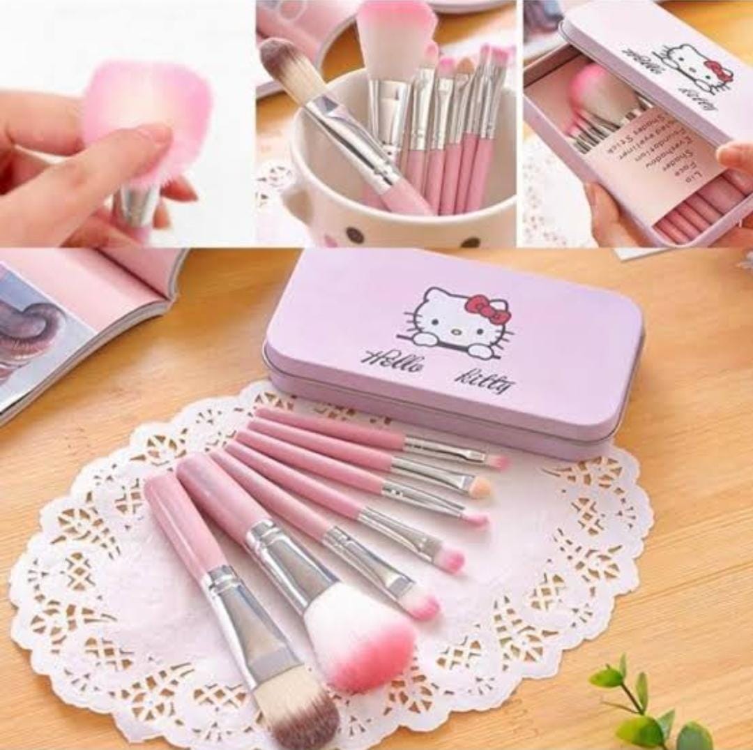 Pack of 7 Hello Kitty Makeup Brush Set | Makeup Foundation Powder Eye Shadow Brushes Set (Pink)