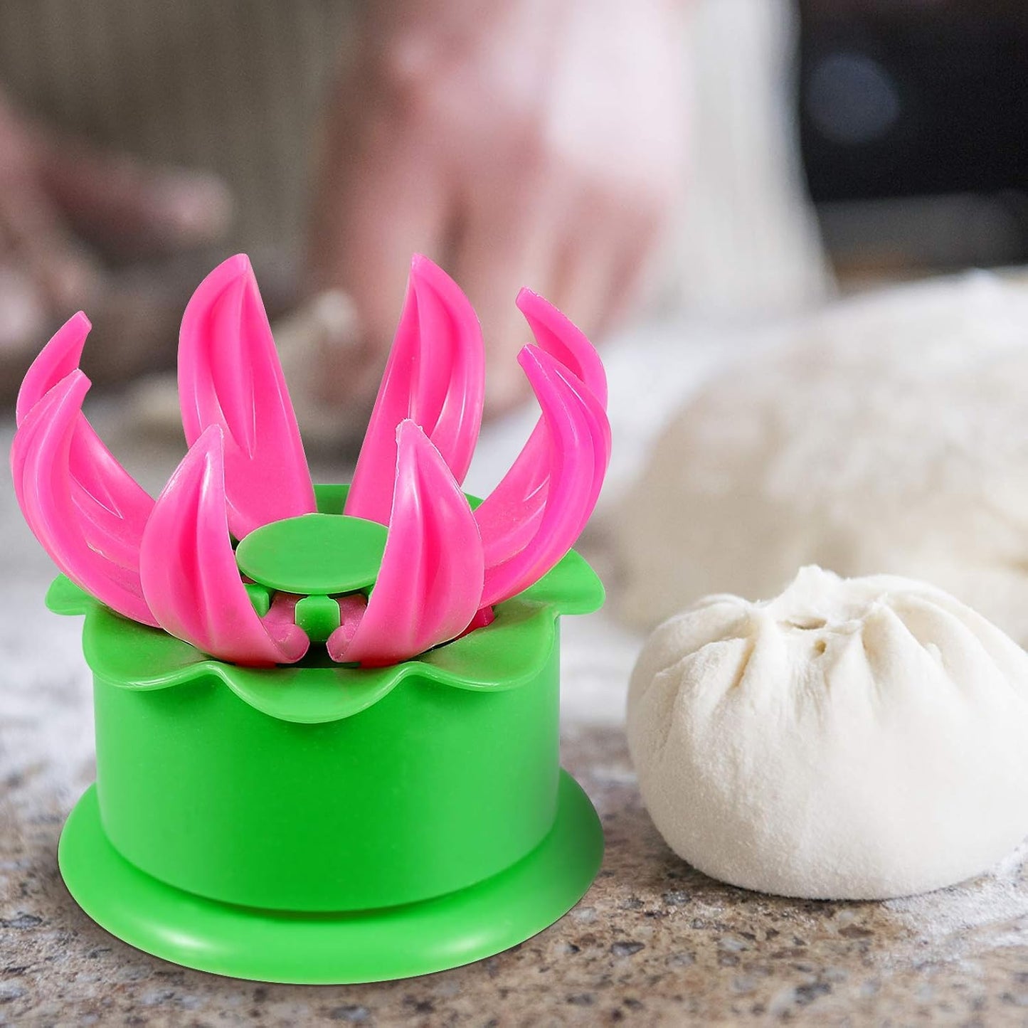 Momo maker | Momos Dumpling Molds, Bun Making Mould DIY Pastry Pie Steamed Stuffed Bun Tool, Bao Bun Moulds, Meat Bun Press Making -for Chinese Baozi, Steamed Bun Kitchen Accessories(1Pcs)