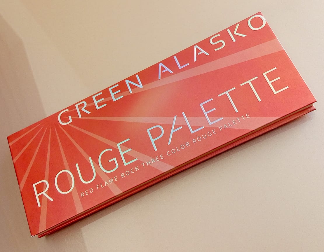 Green Alasko QUICKSAND ROUGE BLUSH PALETTE - (Imported)